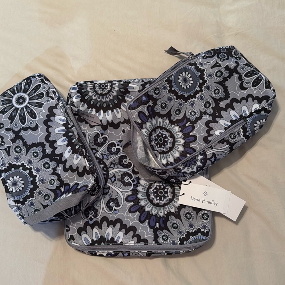 Vera Bradley Compression Packing Cubes in Tranquil Medallion| Set of 3